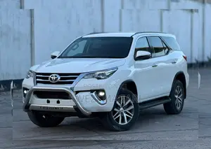 Toyota Fortuner 2019 White