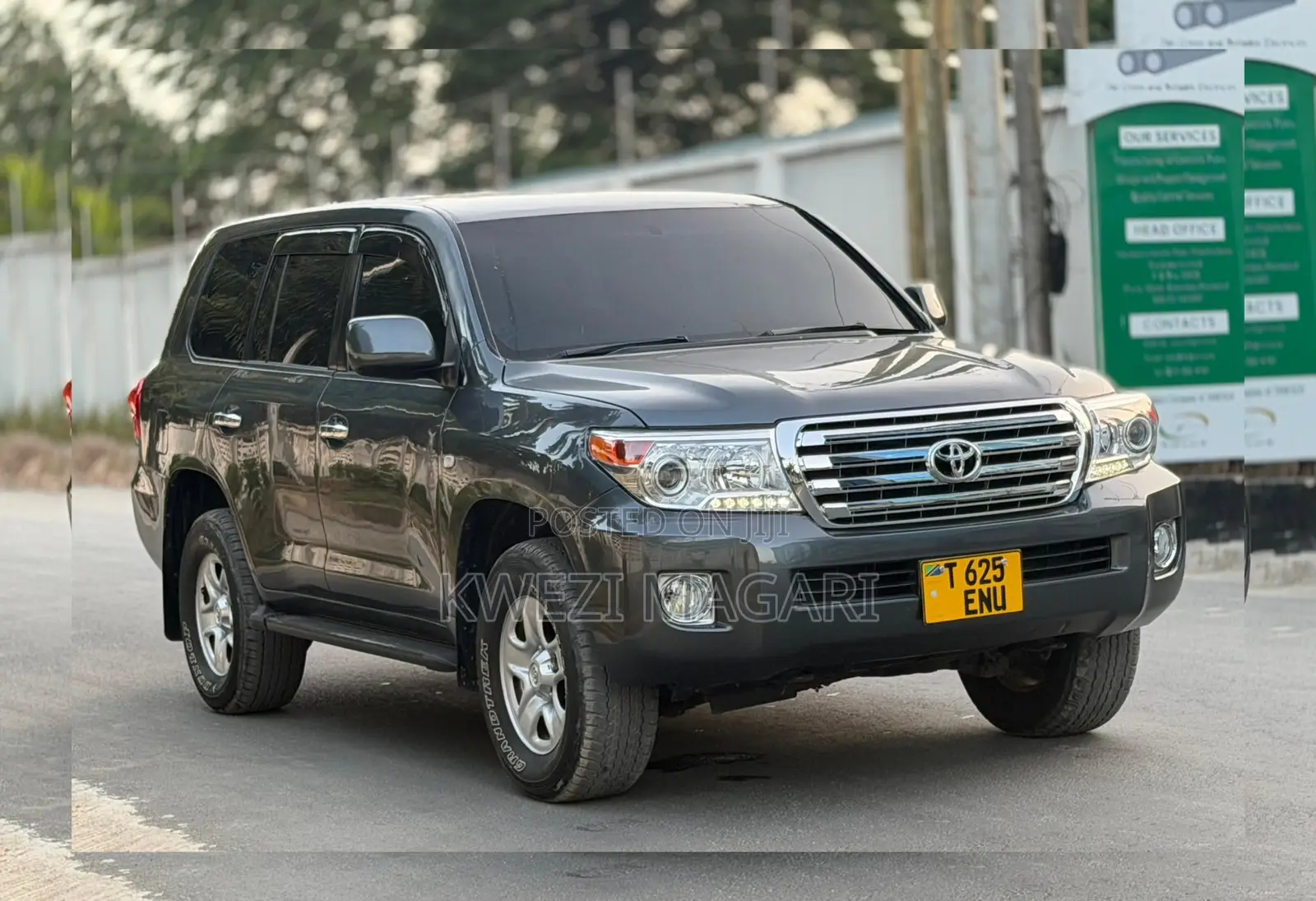 Toyota Land Cruiser 2013 Gray