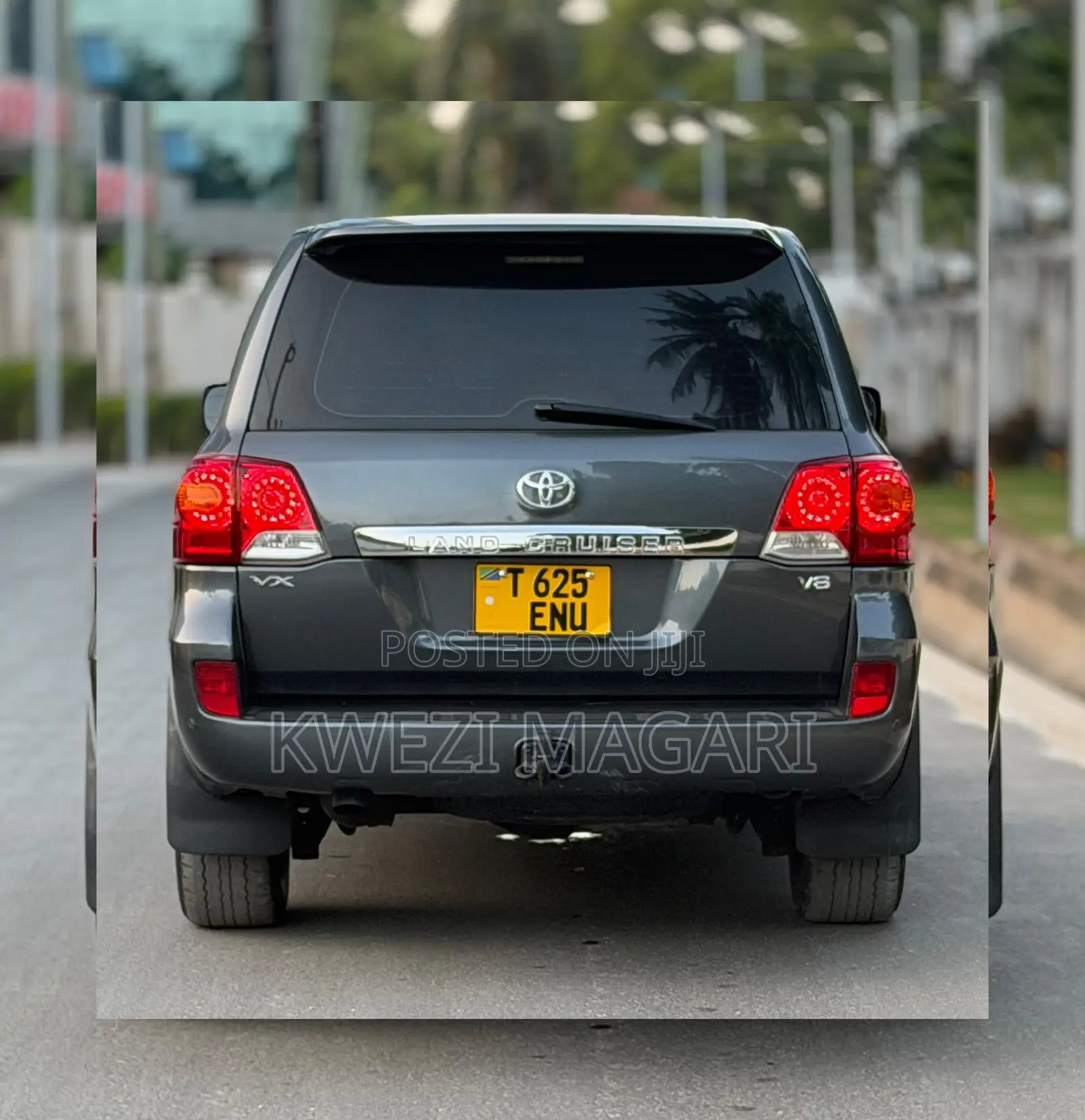 Toyota Land Cruiser 2013 Gray