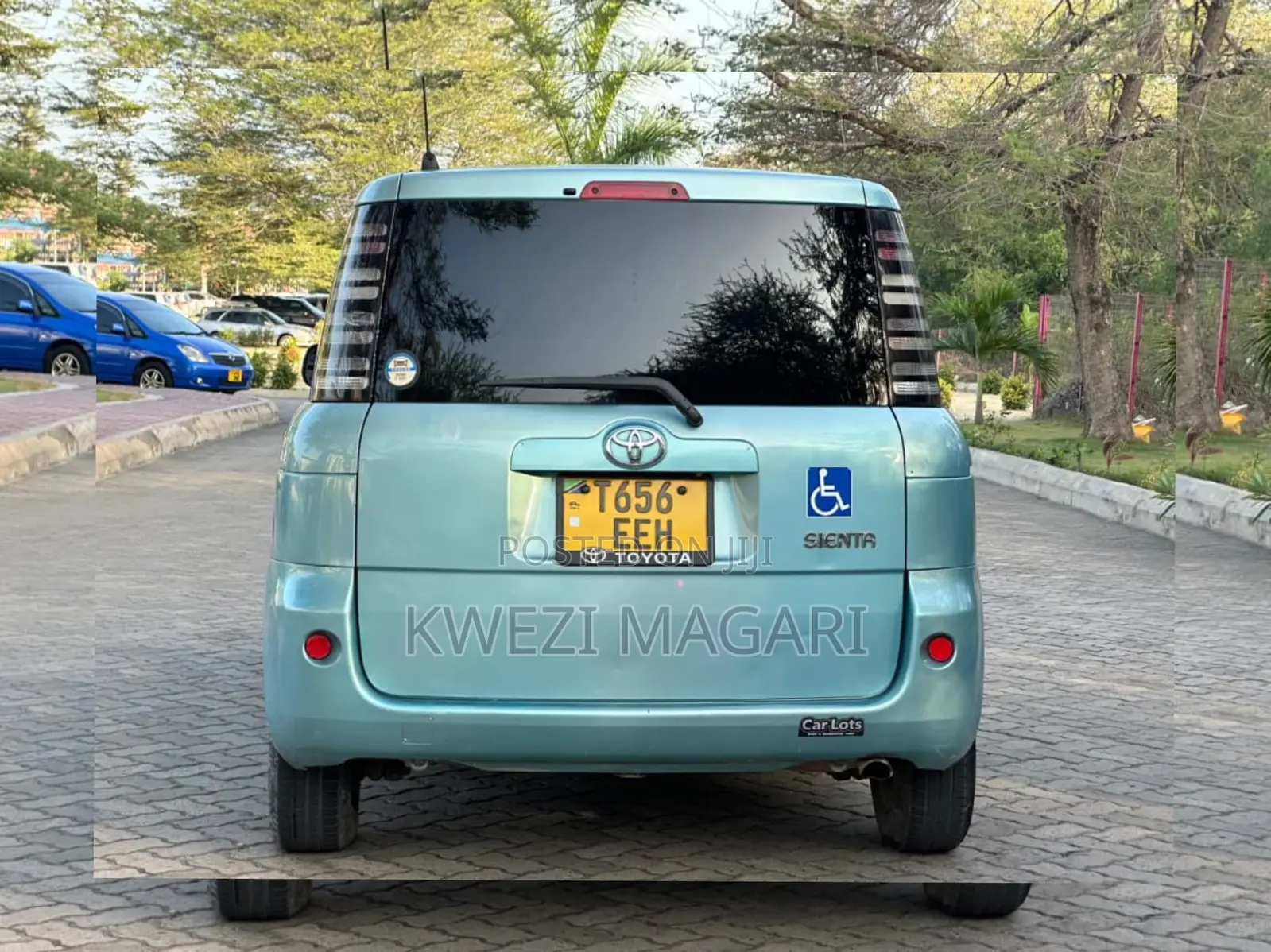 Toyota Sienta 2006 Blue