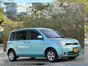 Toyota Sienta 2006 Blue