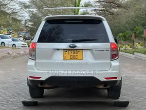 Subaru Forester 2009 White
