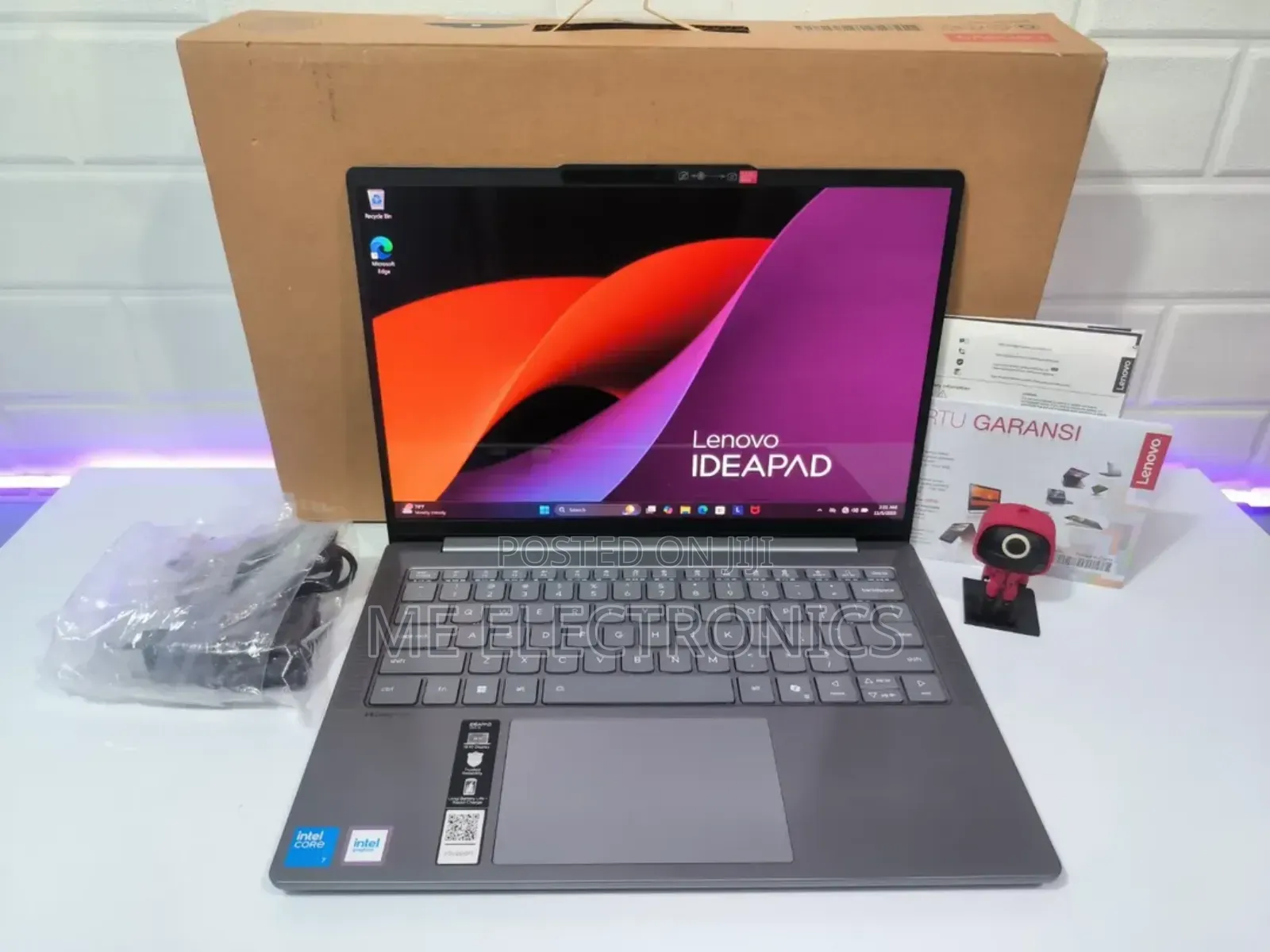 New Lenovo IdeaPad 5 Slim 13th Gen I7 8GB Intel Core Ultra 5 SSD 512GB