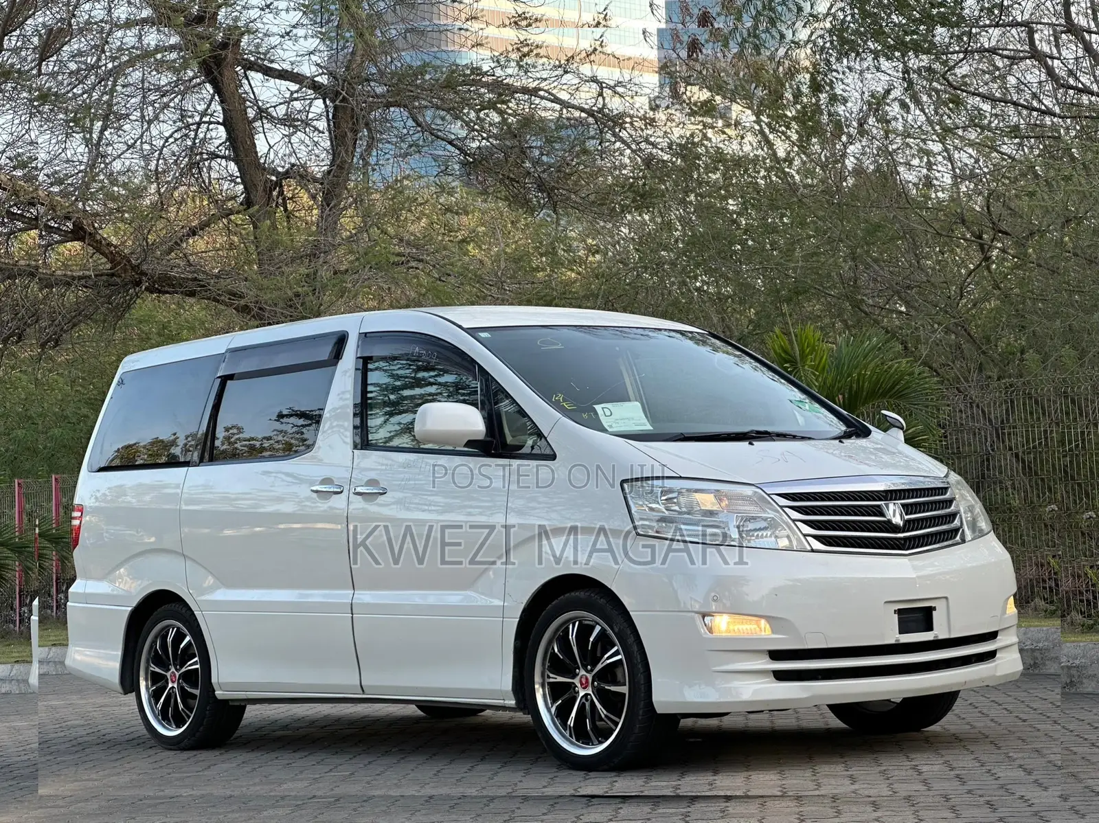 Toyota Alphard 2006 White