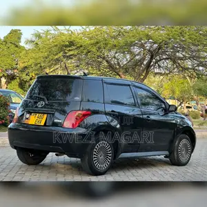 Toyota IST 2004 Black