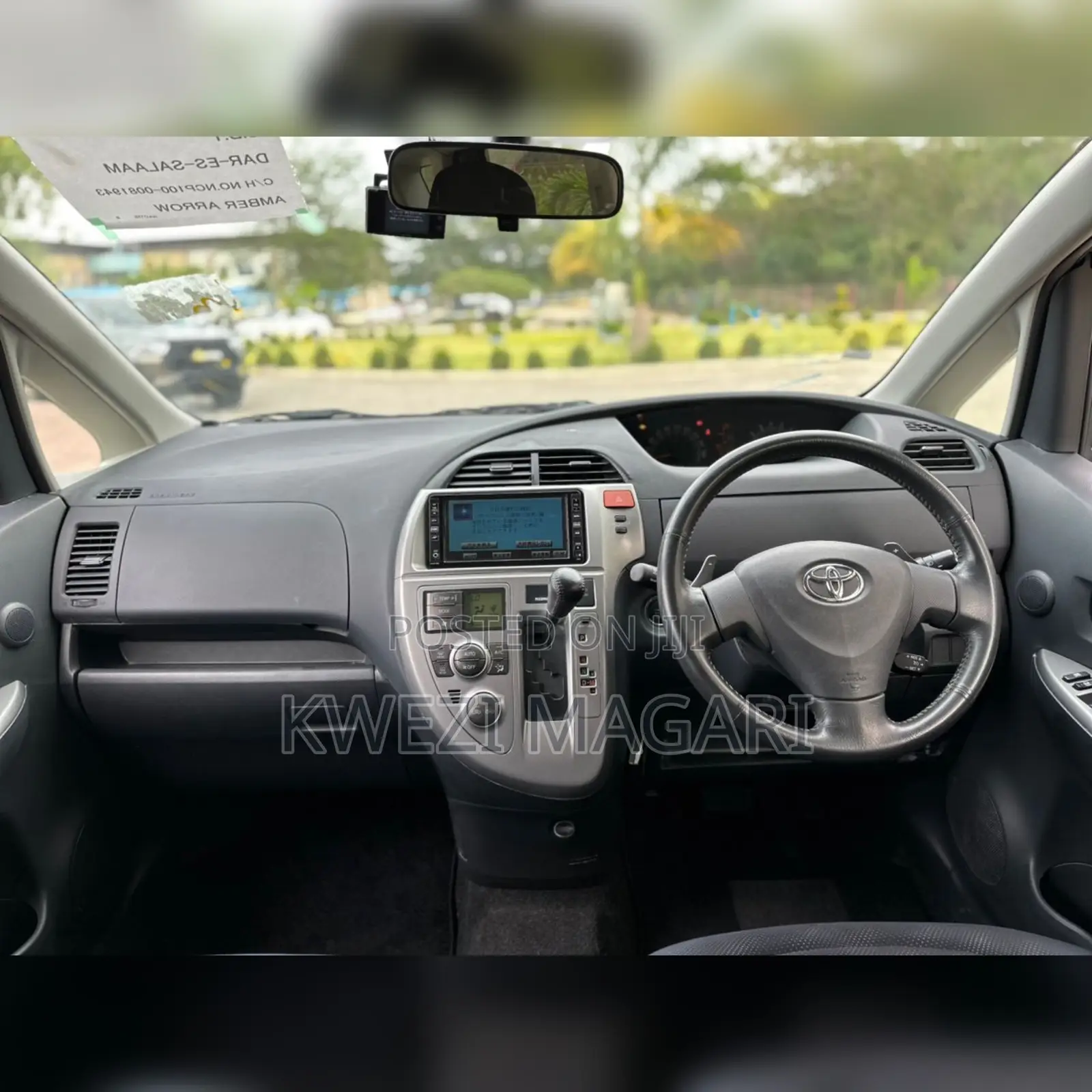 Toyota Ractis 2007 Silver