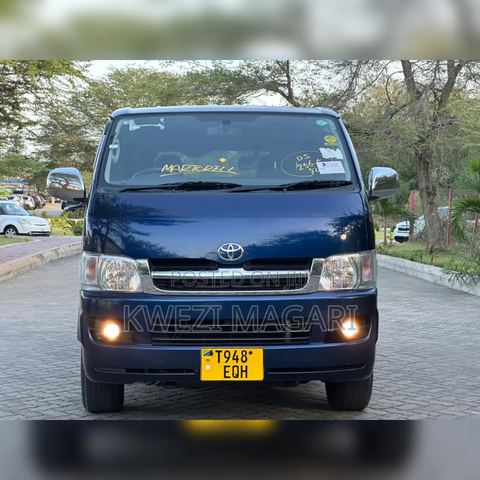 Toyota HiAce 2009 Blue