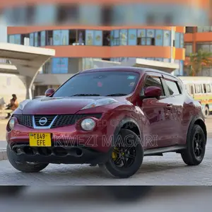 Nissan Juke 2012 Red