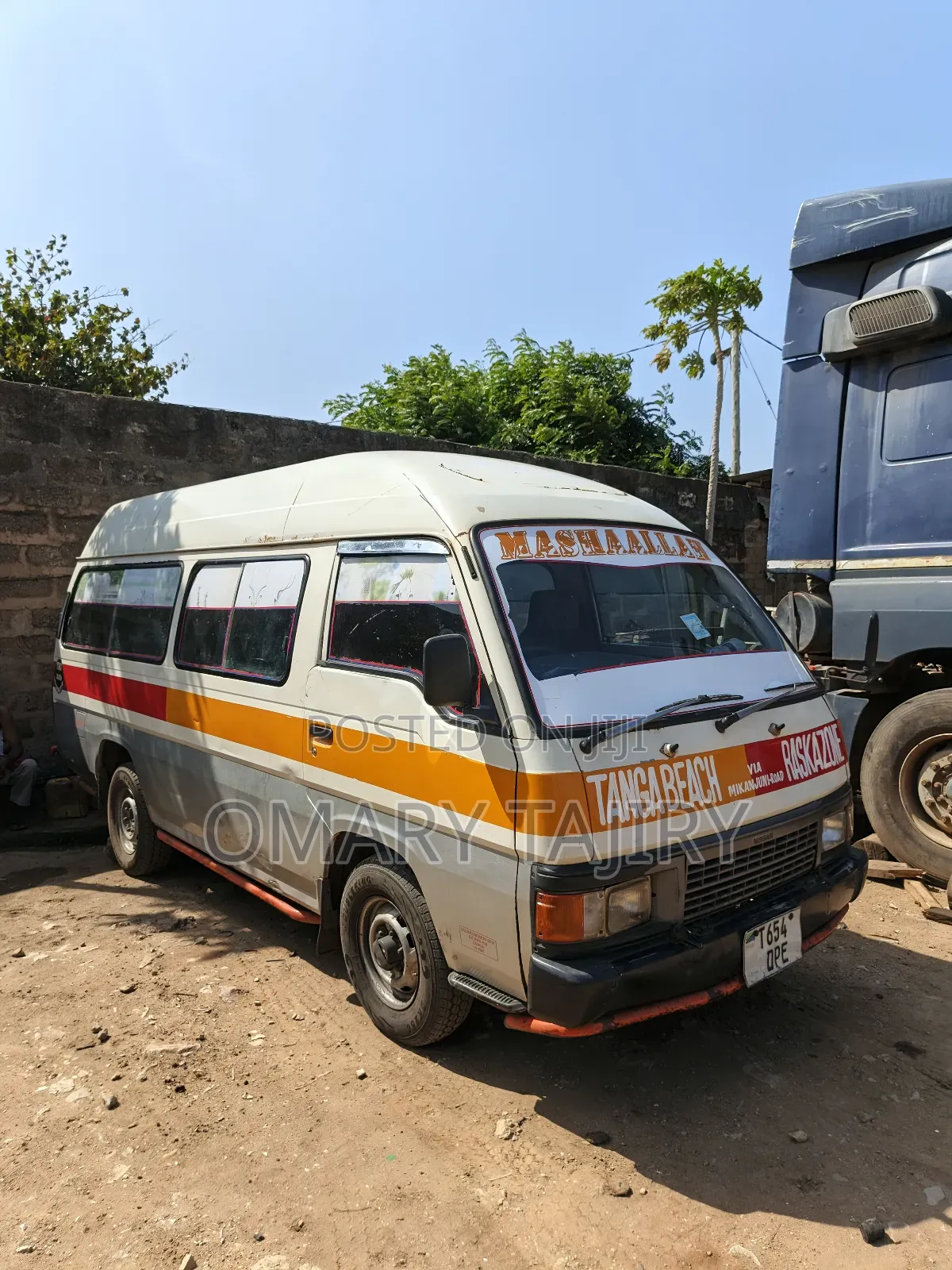 Nissan Caravan (Urvan) 1999 White