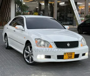 Toyota Crown 2006 White