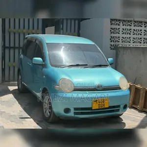 Toyota Sienta 2006 Blue