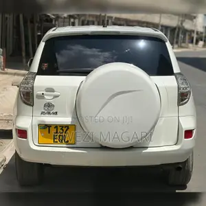 Toyota RAV4 2008 White