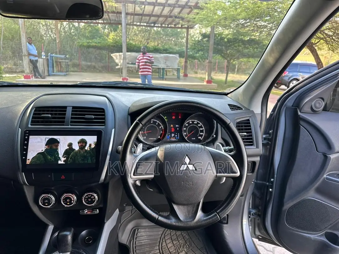 Mitsubishi RVR 2013 Silver