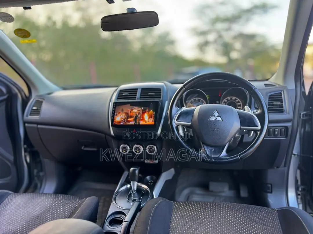 Mitsubishi RVR 2013 Silver
