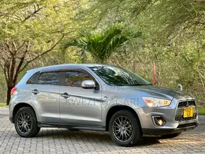 Mitsubishi RVR 2013 Silver
