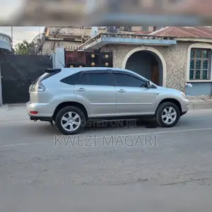 Toyota Harrier 2005 Silver