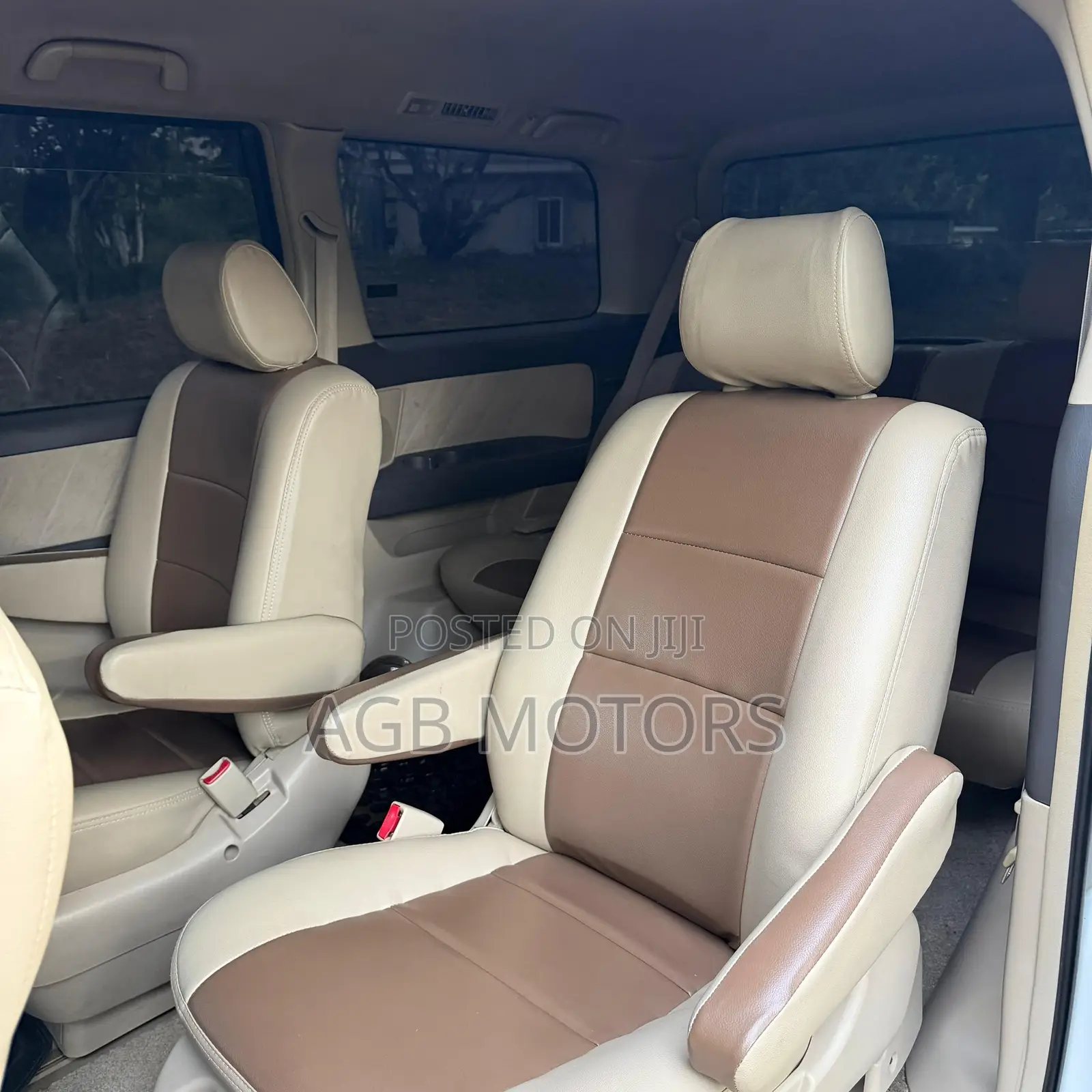 Toyota Alphard 2.4 Petrol FWD 2006 White