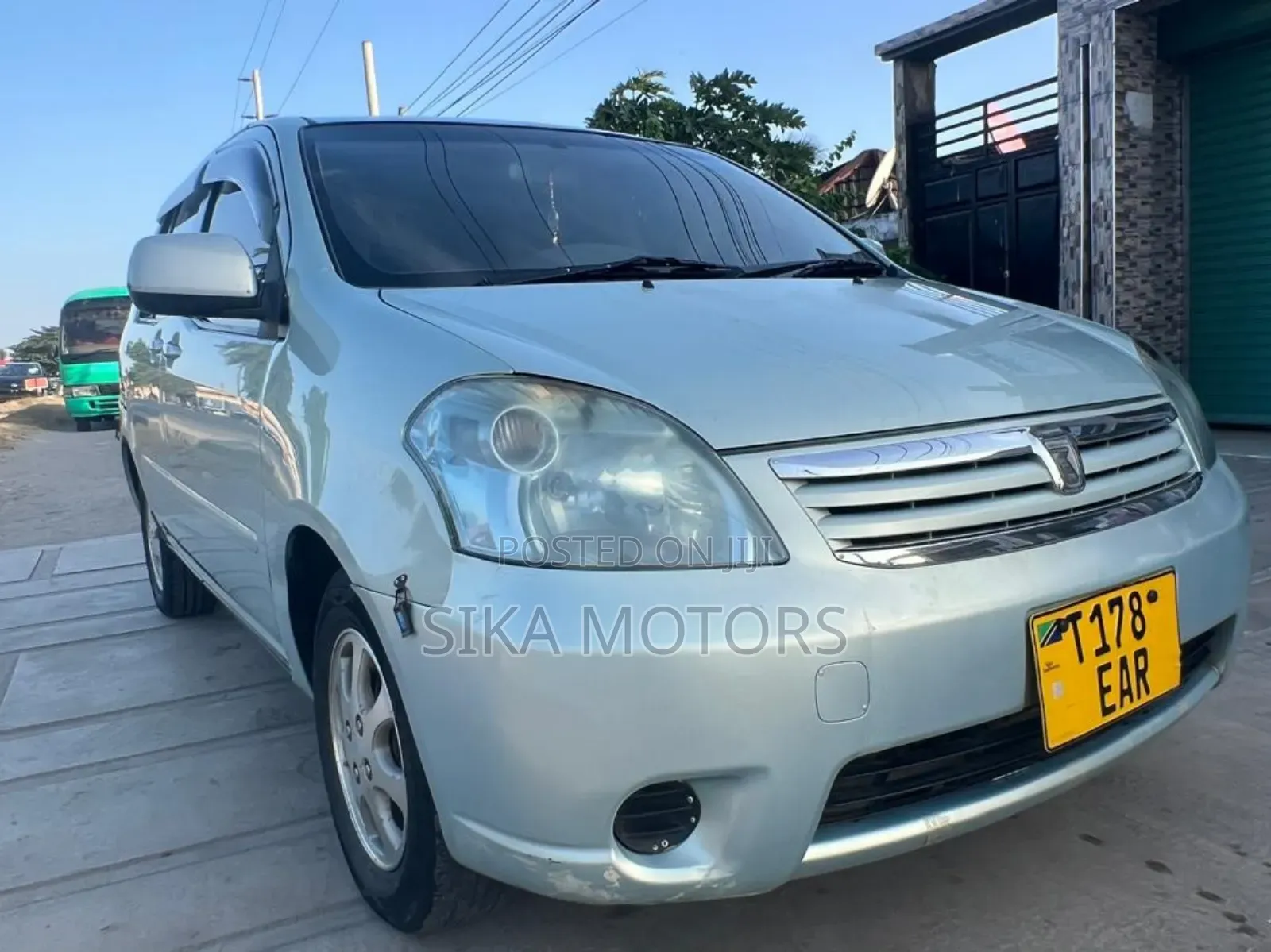 Toyota Raum 2003 Blue