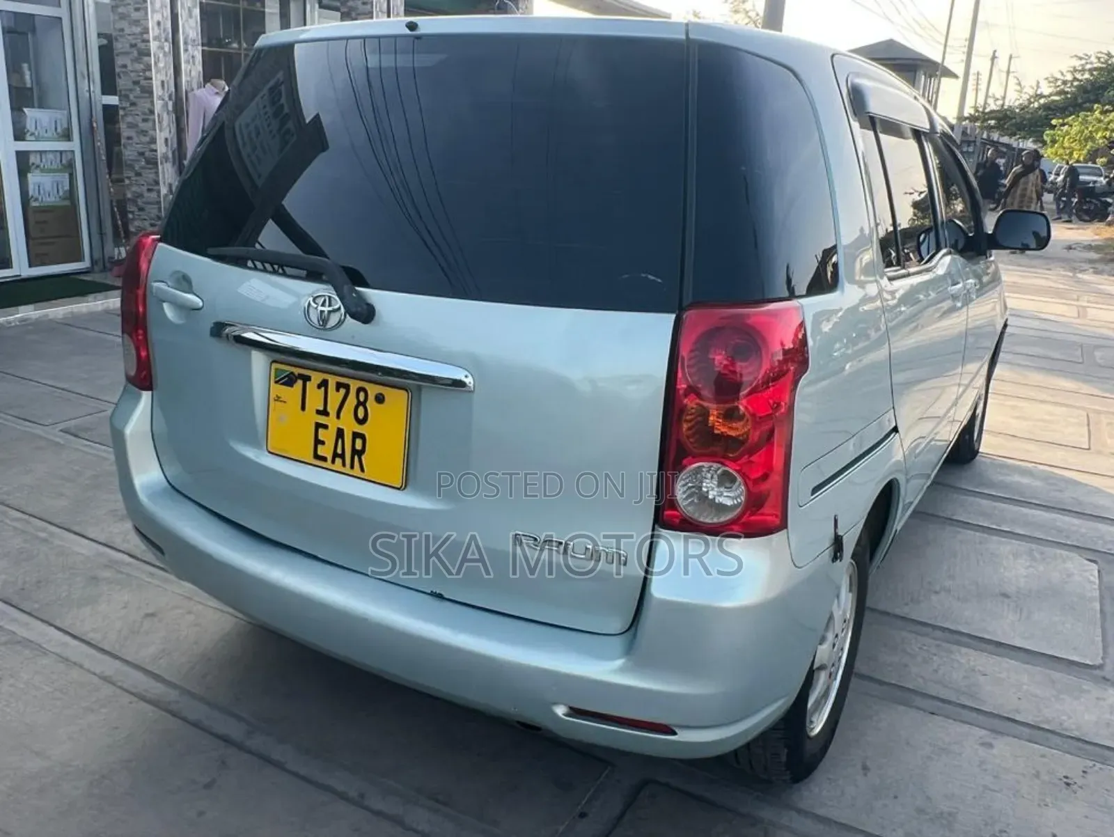 Toyota Raum 2003 Blue