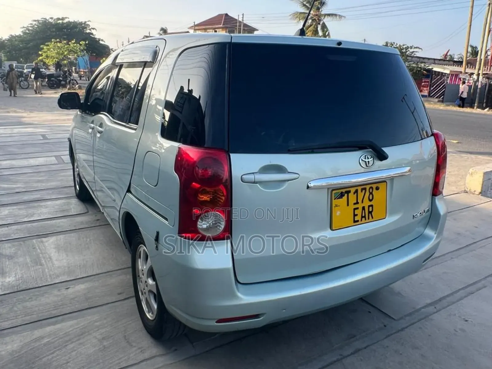 Toyota Raum 2003 Blue