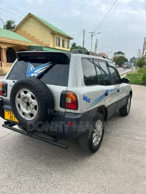 Toyota RAV4 1999 Silver