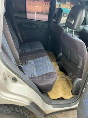 Toyota RAV4 1999 Silver