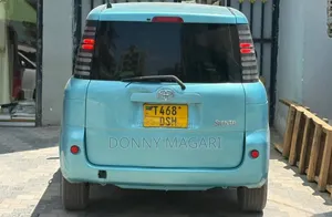 Toyota Sienta 2006 Blue