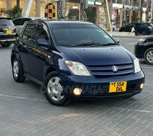 Toyota IST 2005 Blue