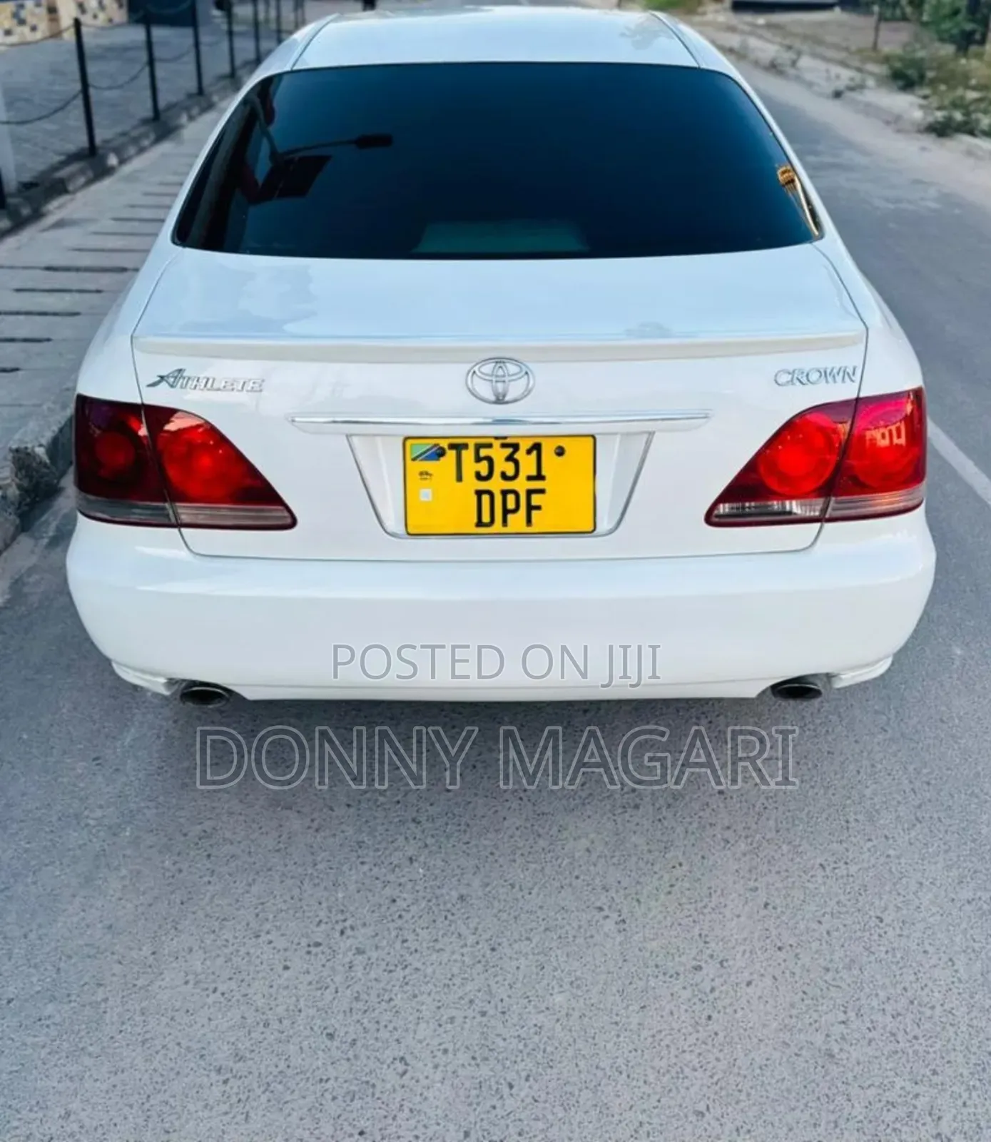 Toyota Crown 2006 White