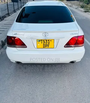 Toyota Crown 2006 White