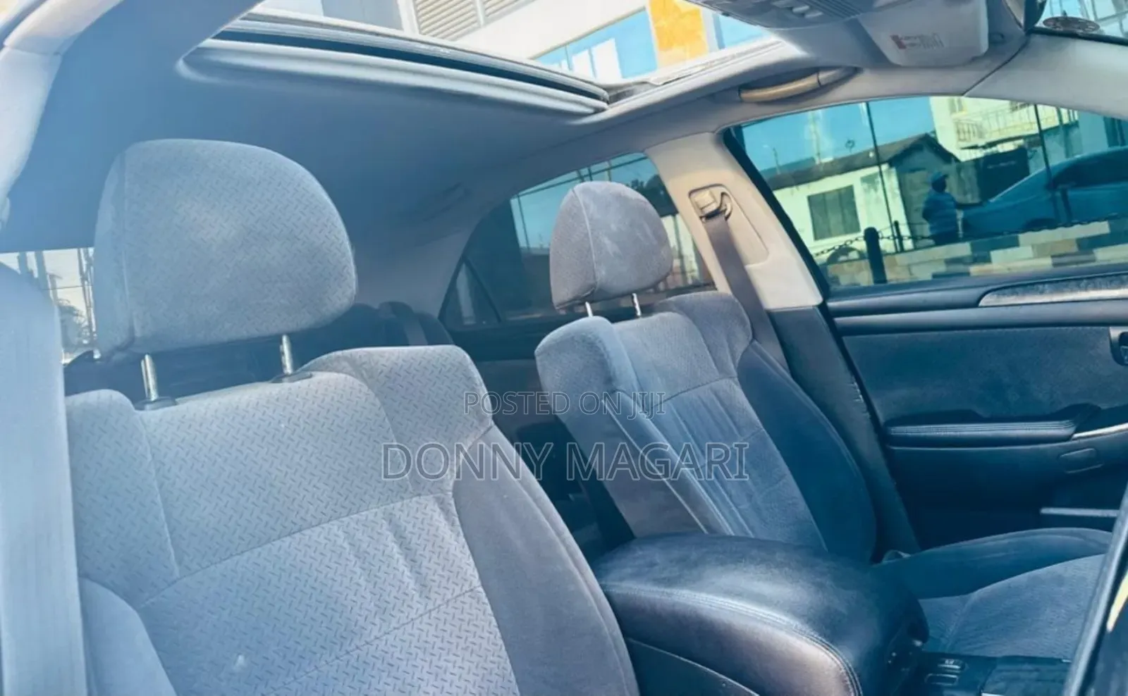Toyota Crown 2006 White