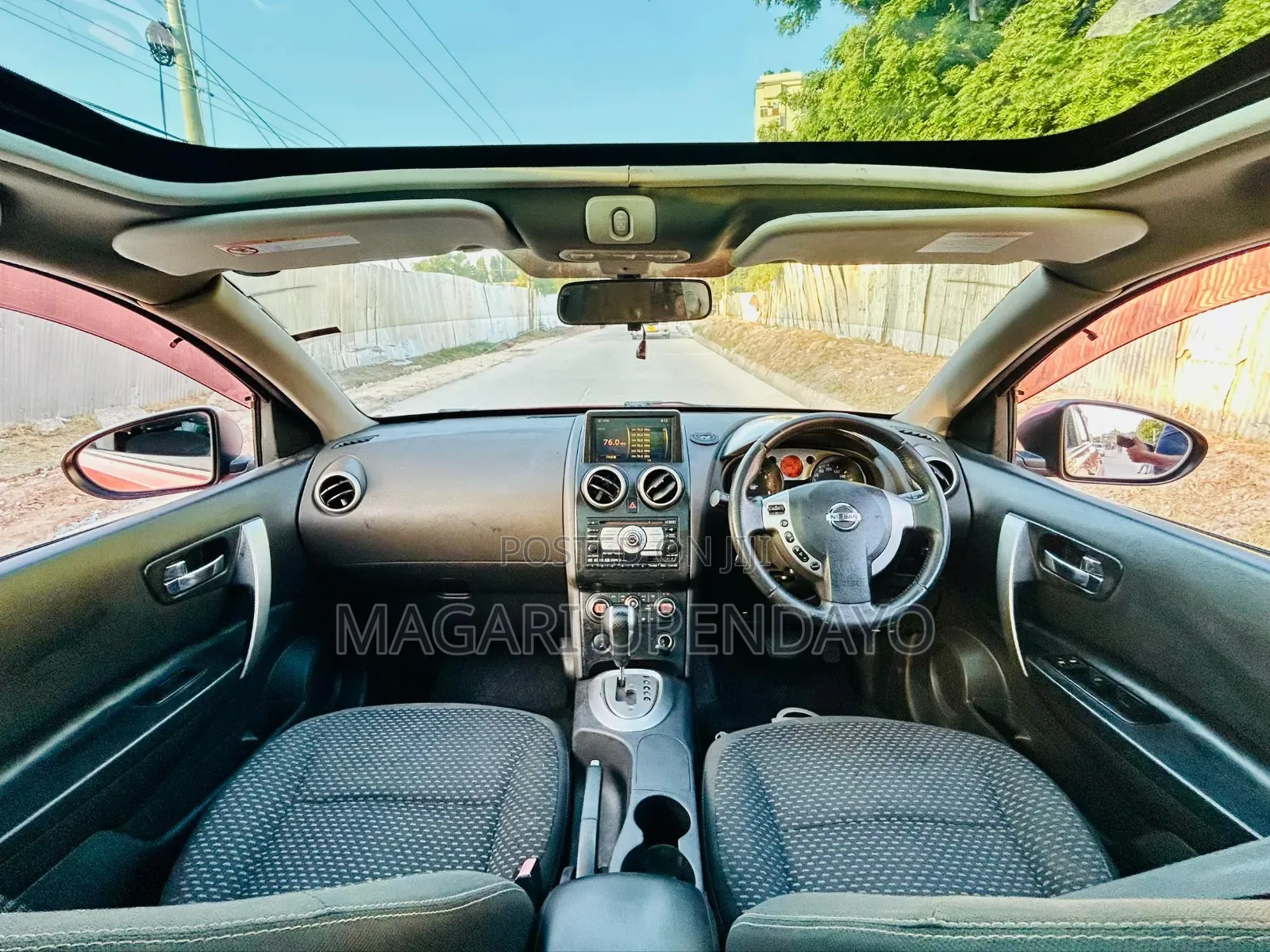 Nissan Dualis 2010 Maroon