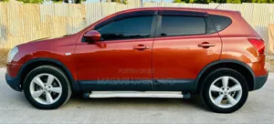 Nissan Dualis 2010 Maroon