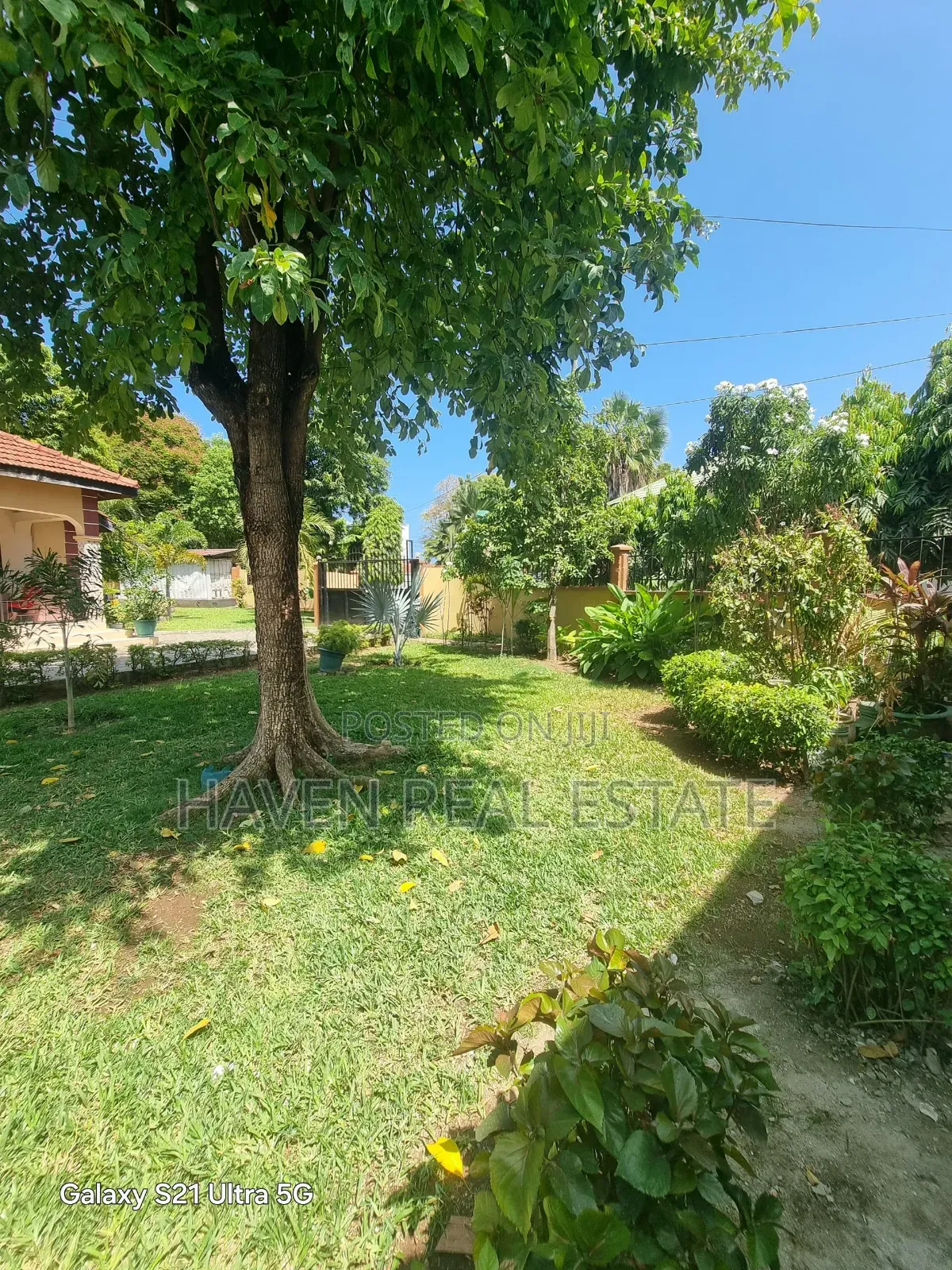 Furnished 2bdrm Apartment in Oyster Bay for rent