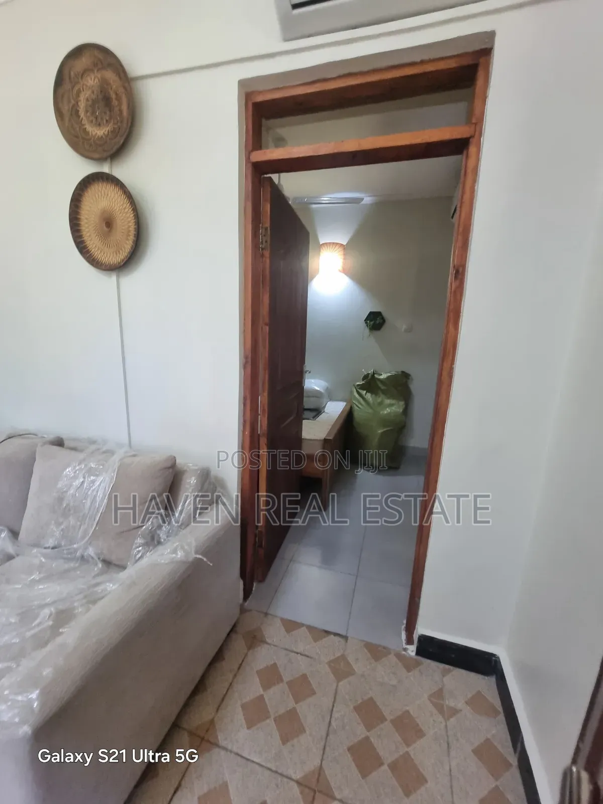 Furnished 2bdrm Apartment in Oyster Bay for rent