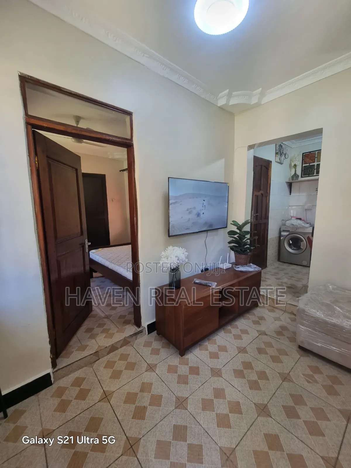 Furnished 2bdrm Apartment in Oyster Bay for rent