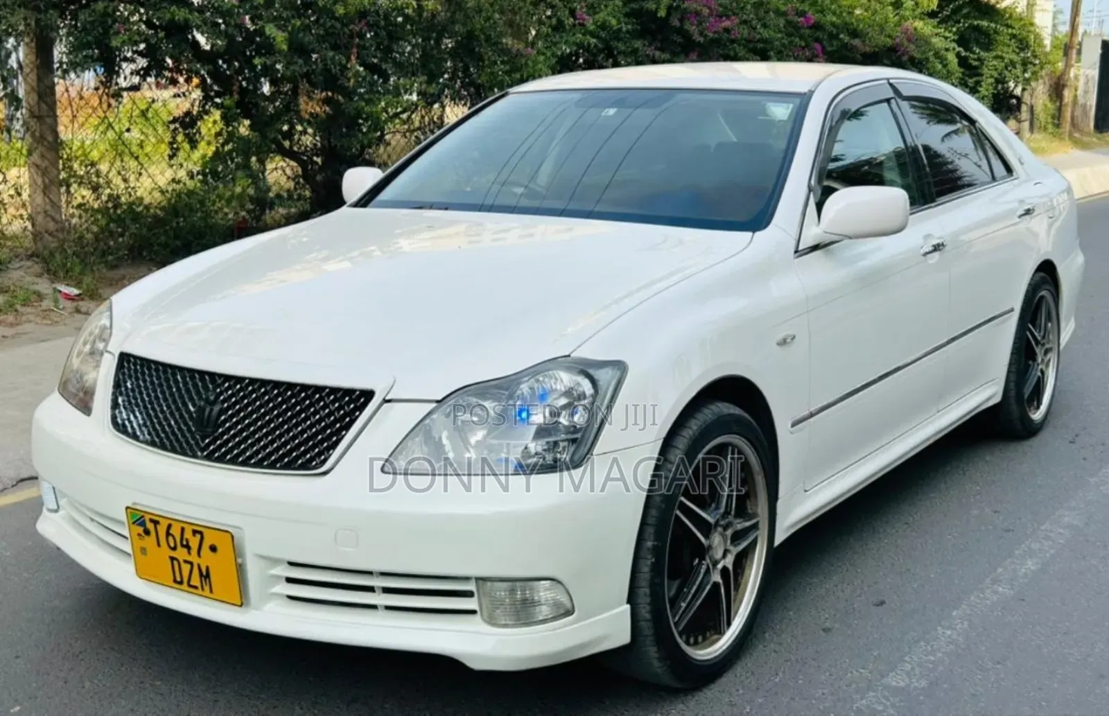 Toyota Crown 2006 White