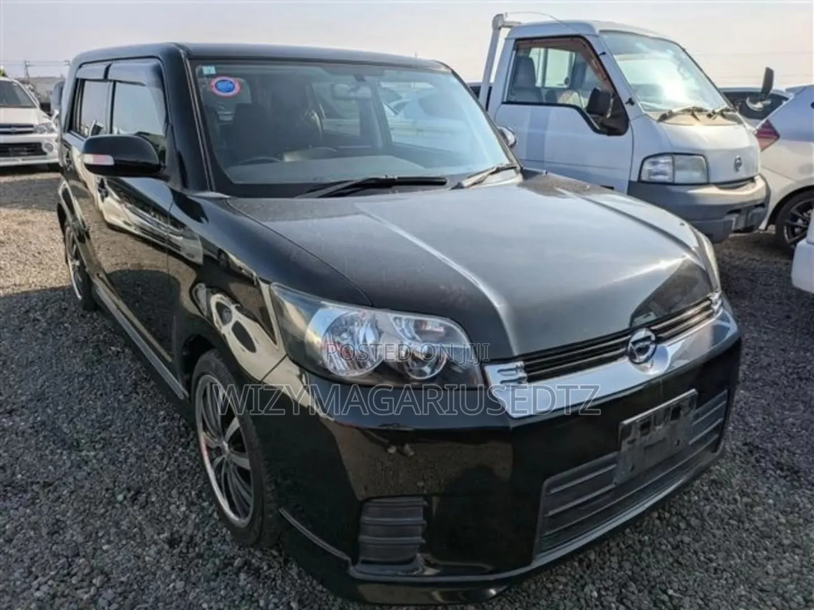 Toyota Corolla Rumion Hatchback 1.5 FWD 2009 Matt Black