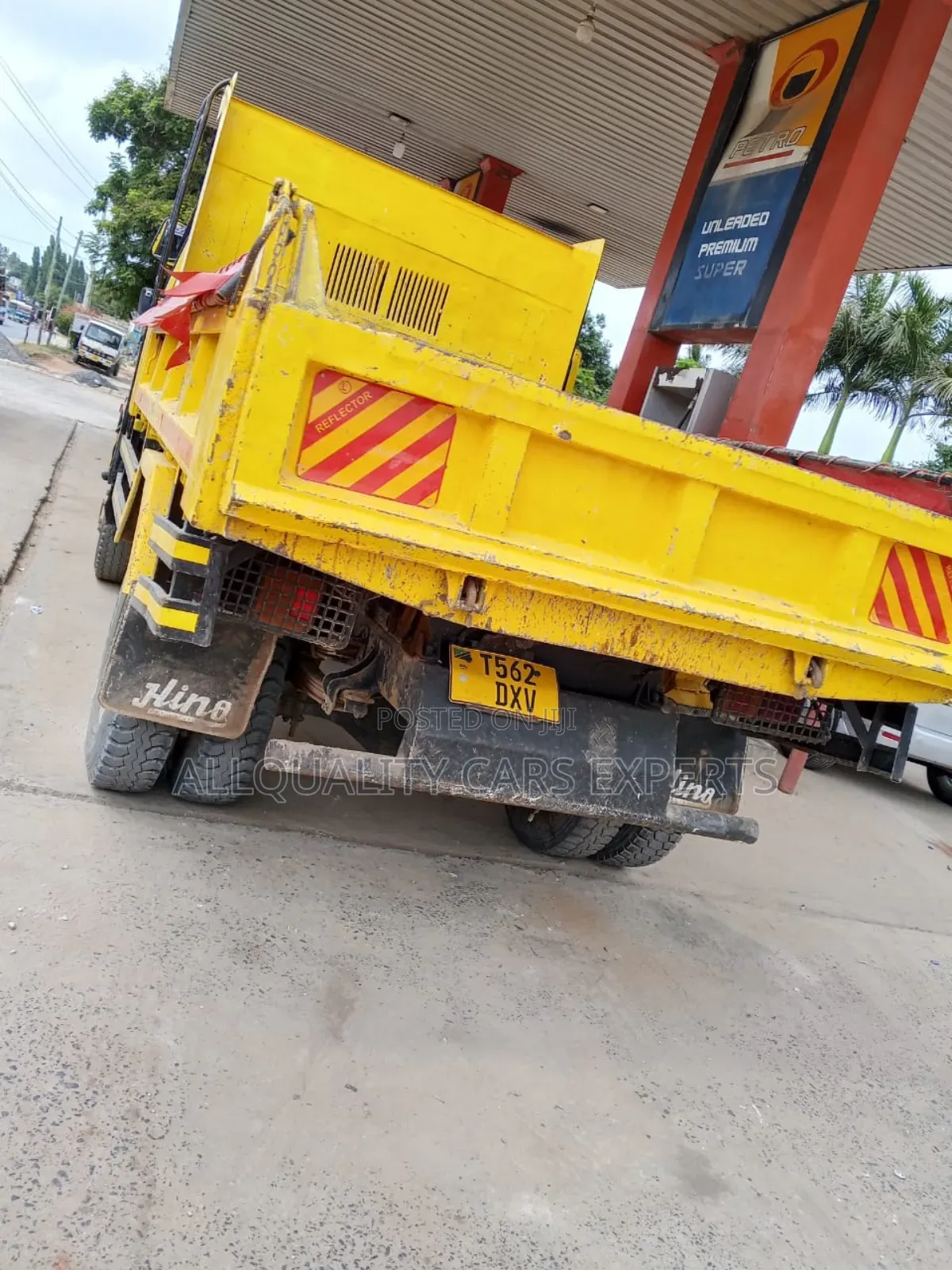 Hino Tipper H07d