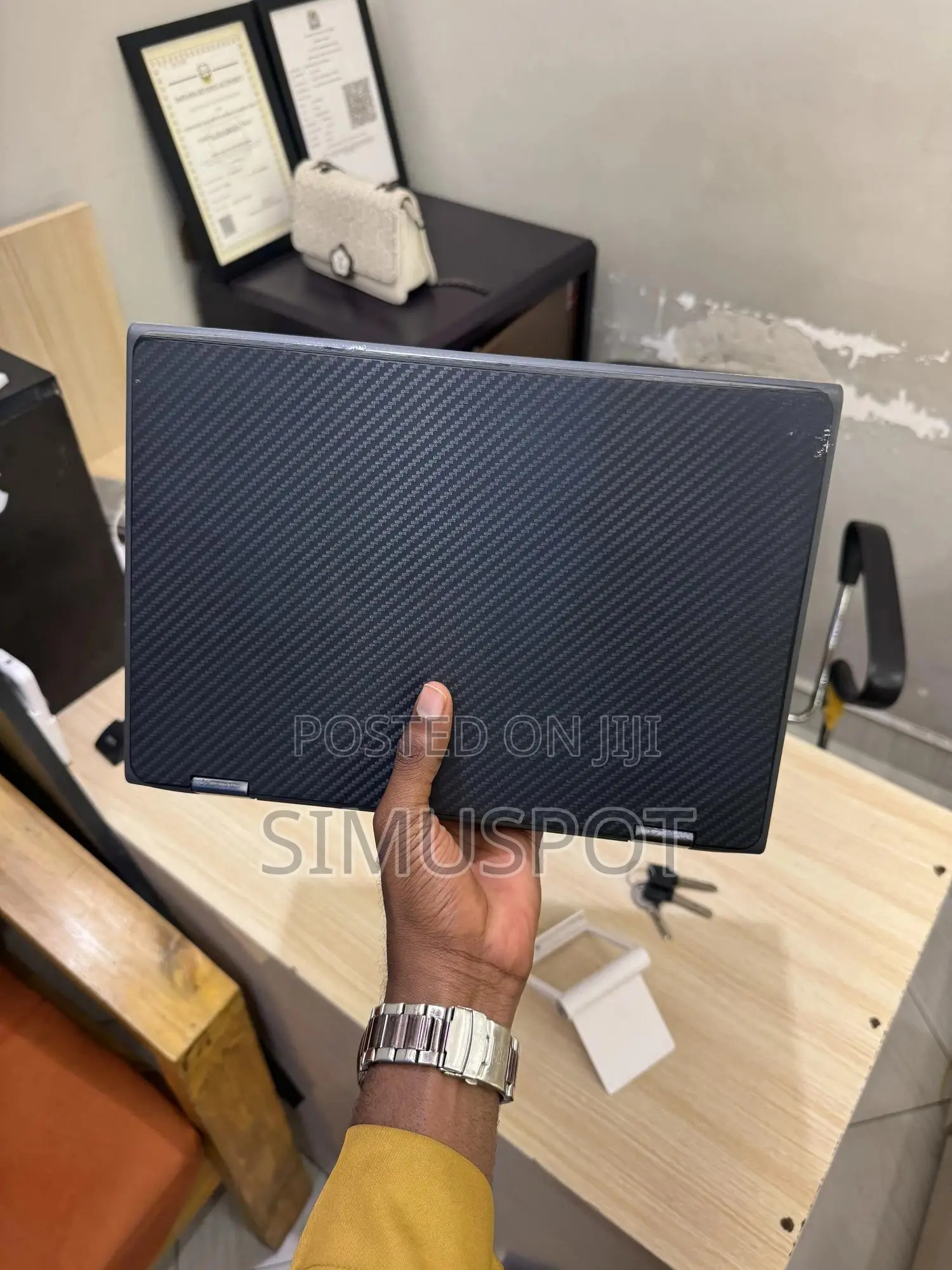 Laptop Lenovo 300e 4GB Intel SSD 128GB
