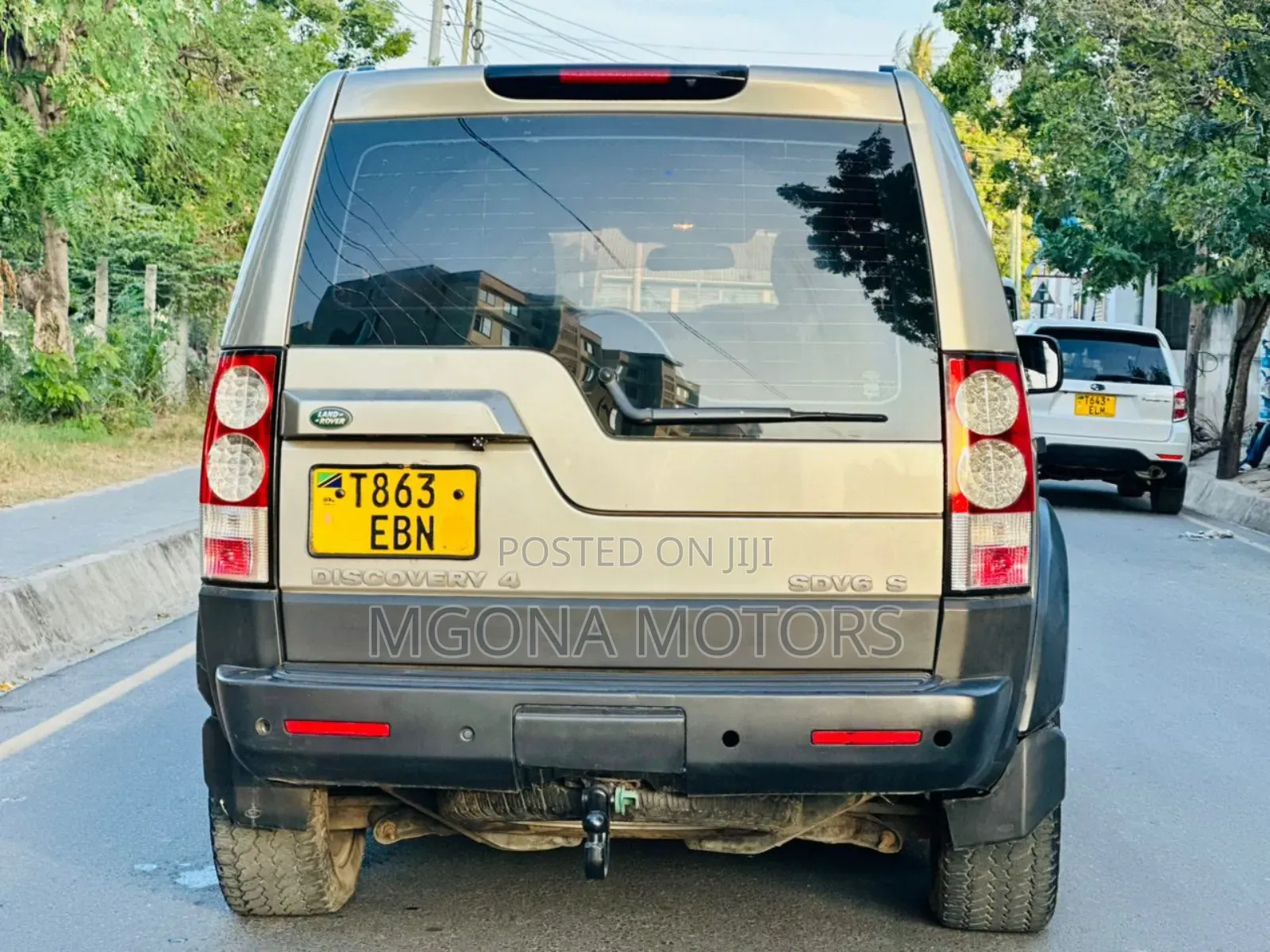 Land Rover Discovery 2011 Gray