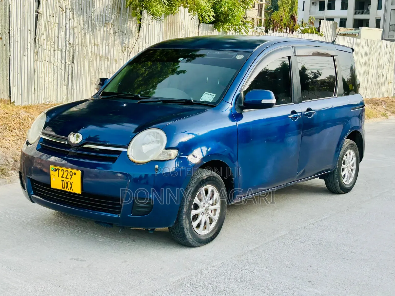 Toyota Sienta 2008 Blue