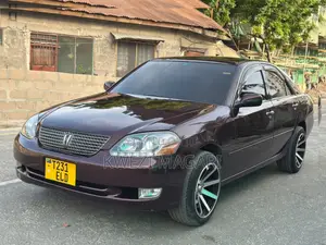 Toyota Mark II 2000 Black