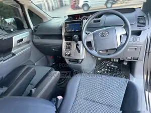 Toyota Noah 2008 Gray