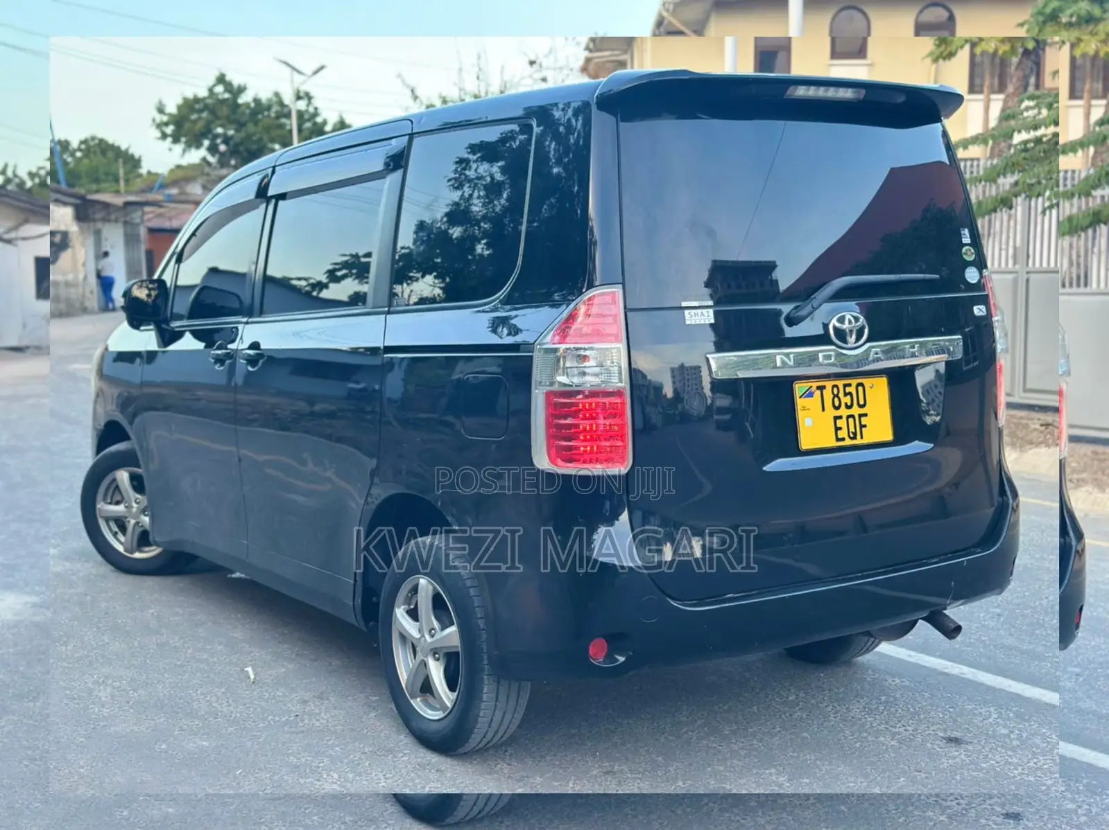 Toyota Noah 2008 Black