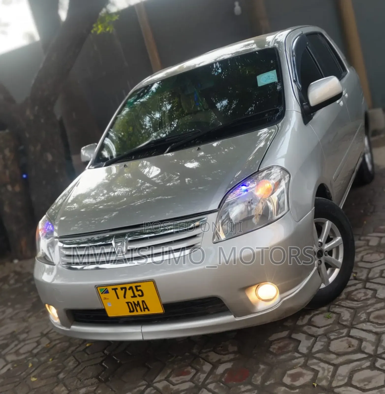 Toyota Raum 2003 Gold