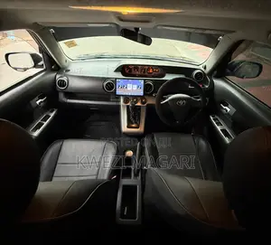 Toyota Corolla Rumion 2010 Black