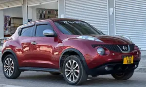 Nissan Juke 2012 Red