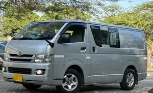 Toyota HiAce 2009 Silver