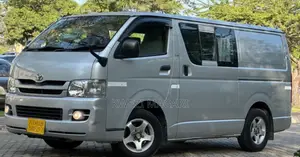 Toyota HiAce 2009 Silver